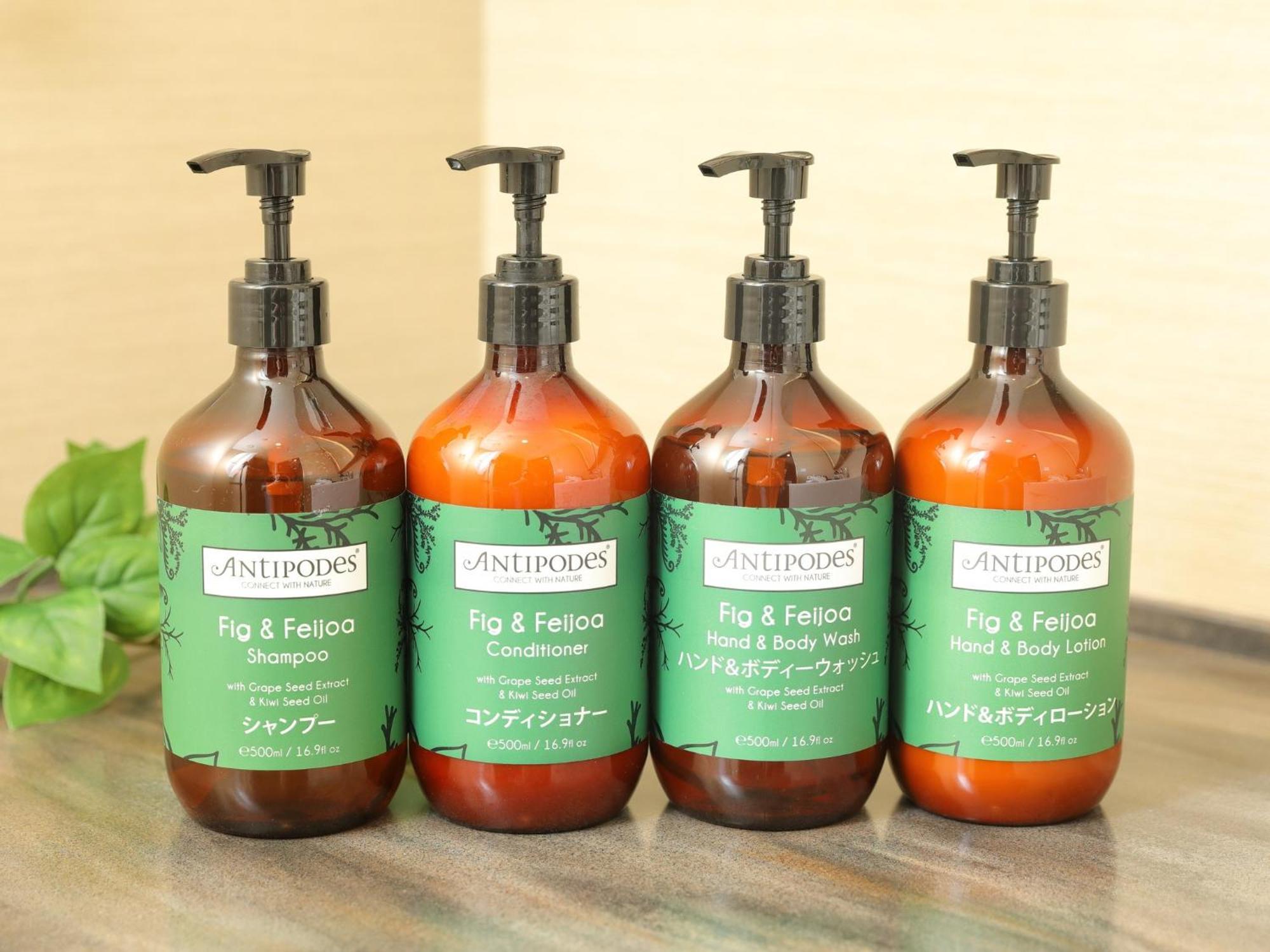 千岁ana皇冠假日酒店 外观 照片 A selection of Antipodes products